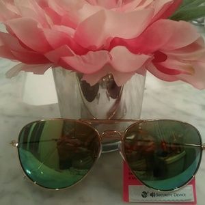 NWT Aviator sunglasses